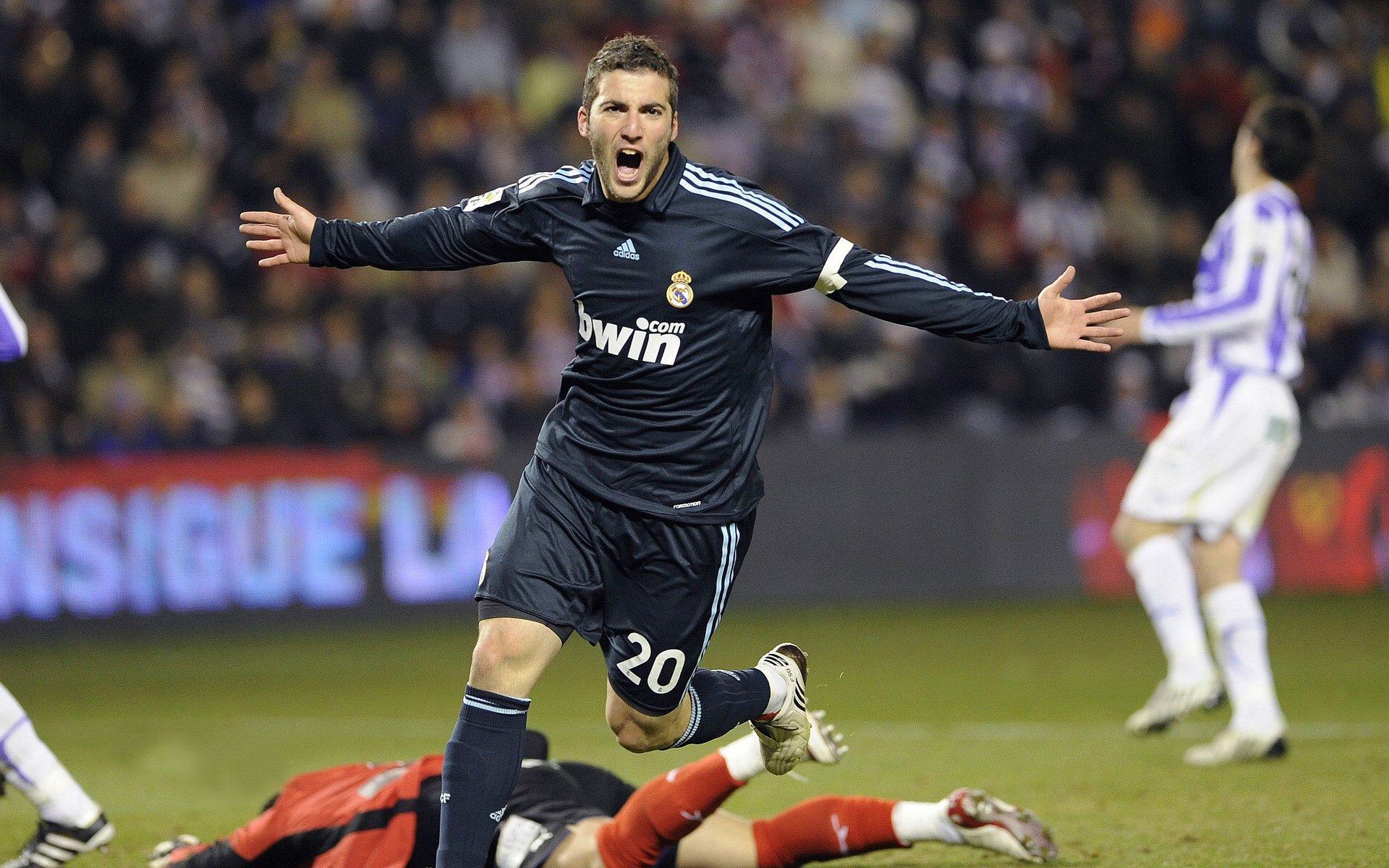 AIYOUXI.COM-世界杯精彩回顾：每一秒都令人心跳加速！，世界杯精彩瞬间