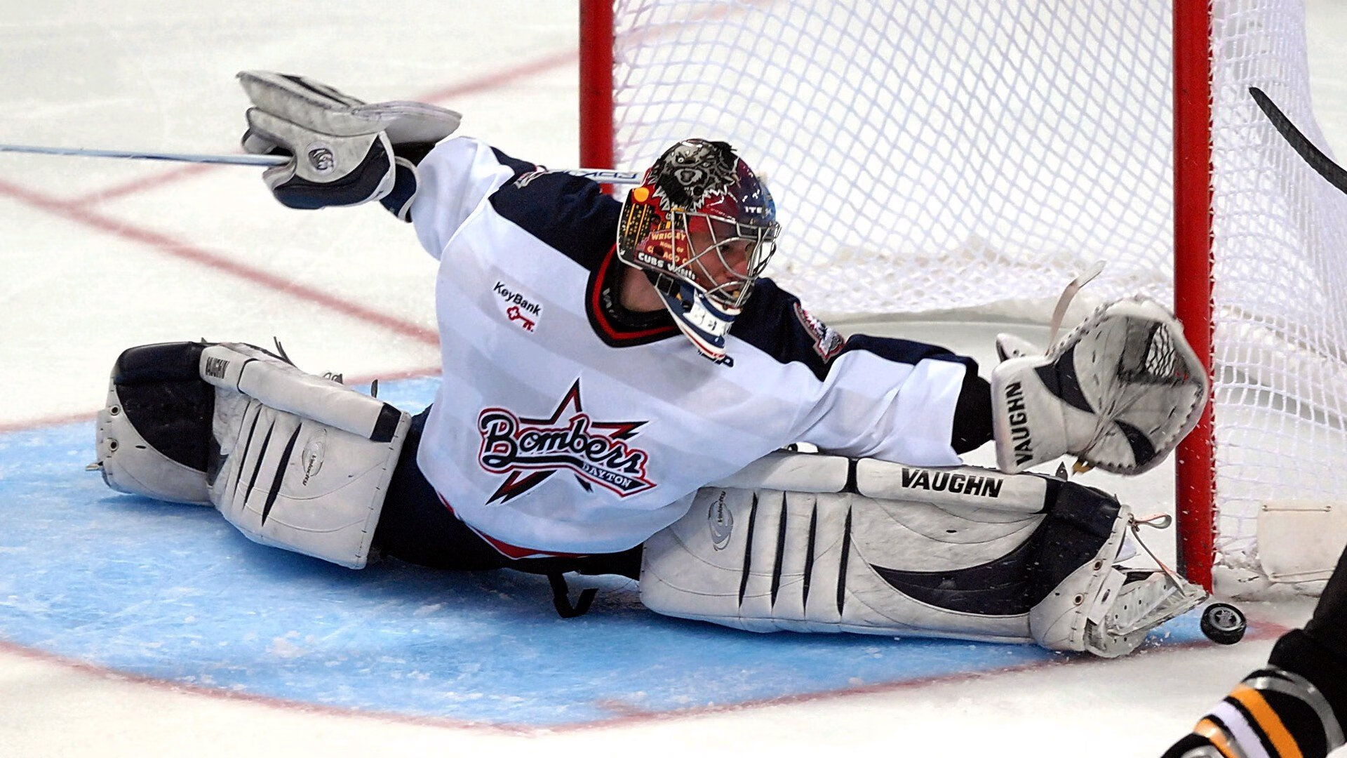 青少年篮球“青春跨界”系列公益演出在上海盛大开启，上海青少年篮球赛